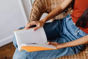 Can Reading Aloud Help With Stuttering? [Here’s How!]